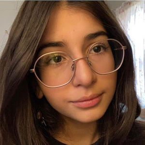 Meet your Posher, Olivia